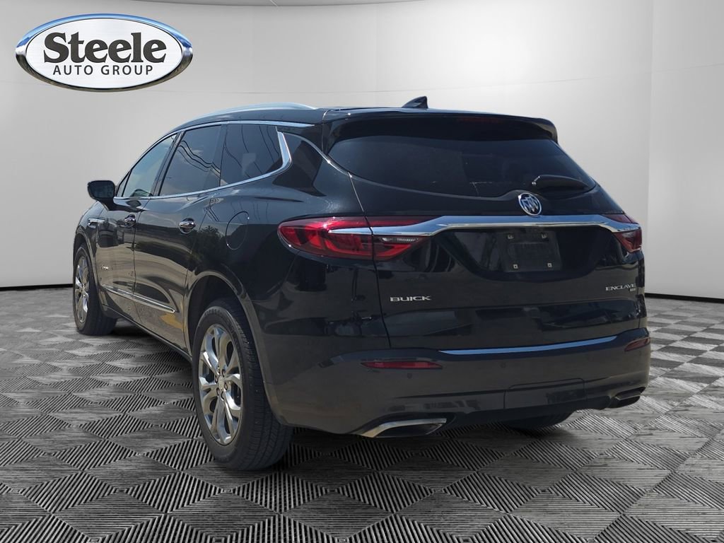 Used 2018 Buick Enclave Avenir w/ Avenir Technology Package AWD/4WD image 3