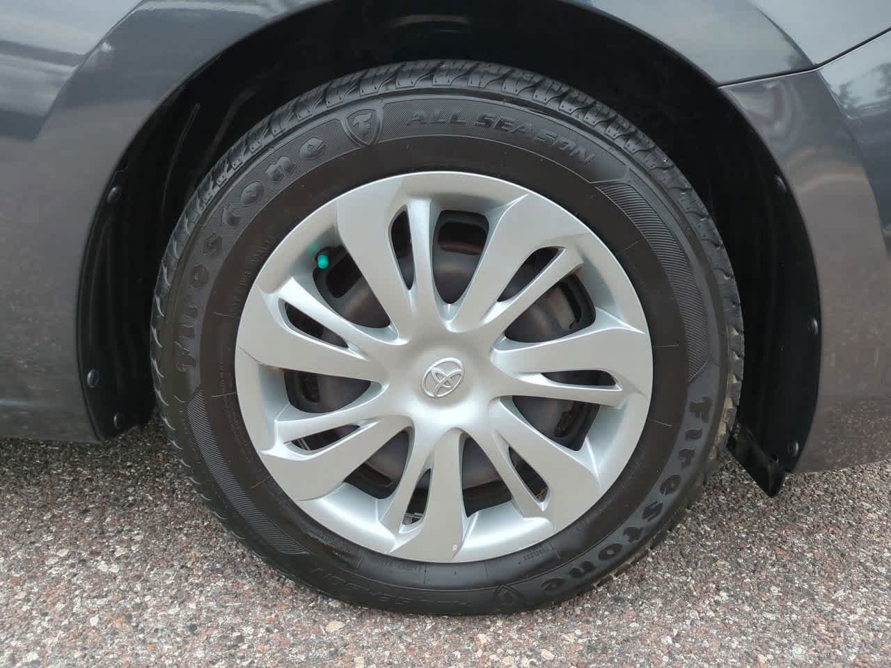 Certified 2019 Toyota Yaris L FWD image 11
