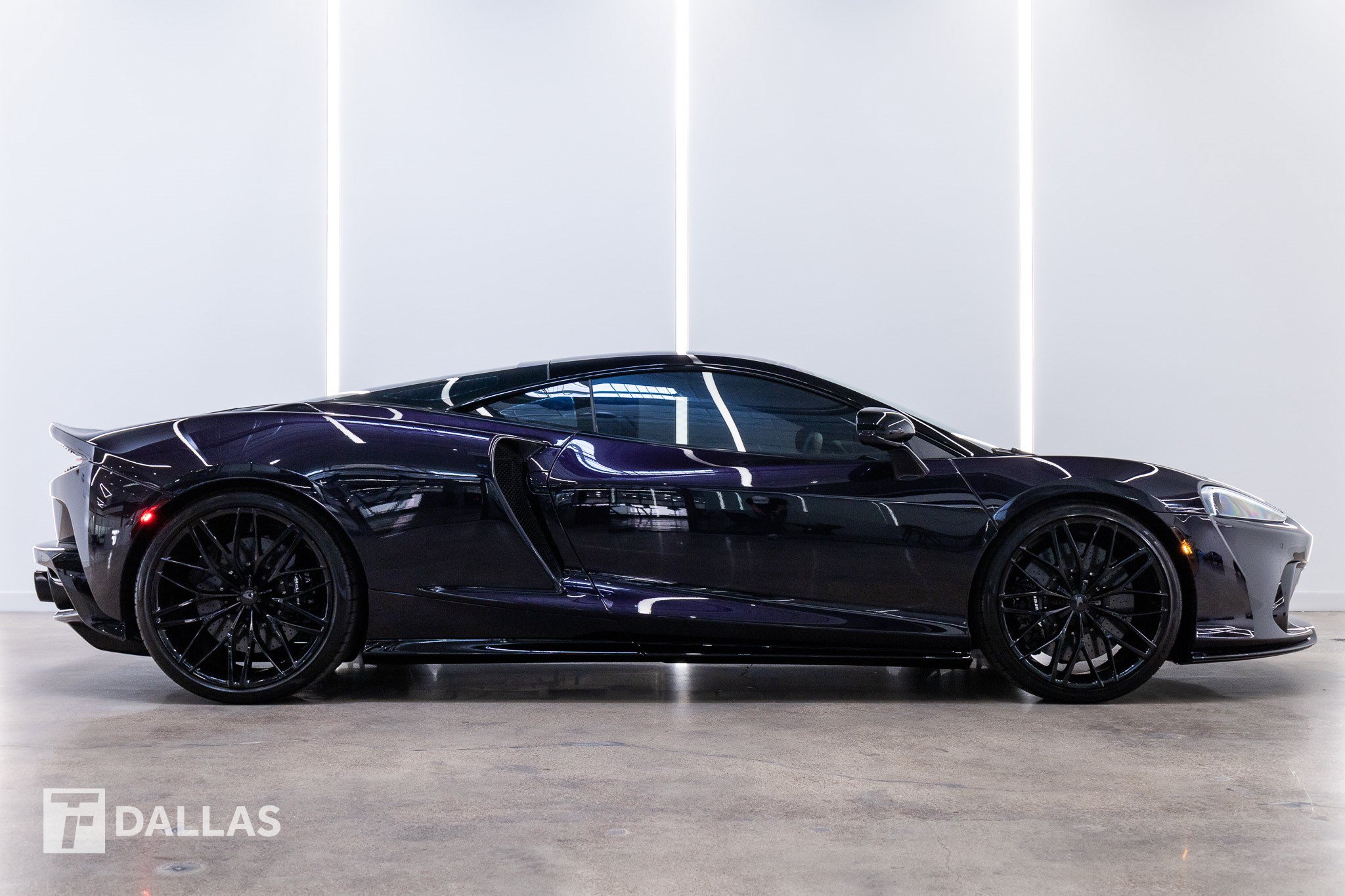 Used 2025 McLaren GTS RWD image 20