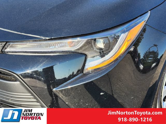 Used 2025 Toyota Corolla LE FWD image 10