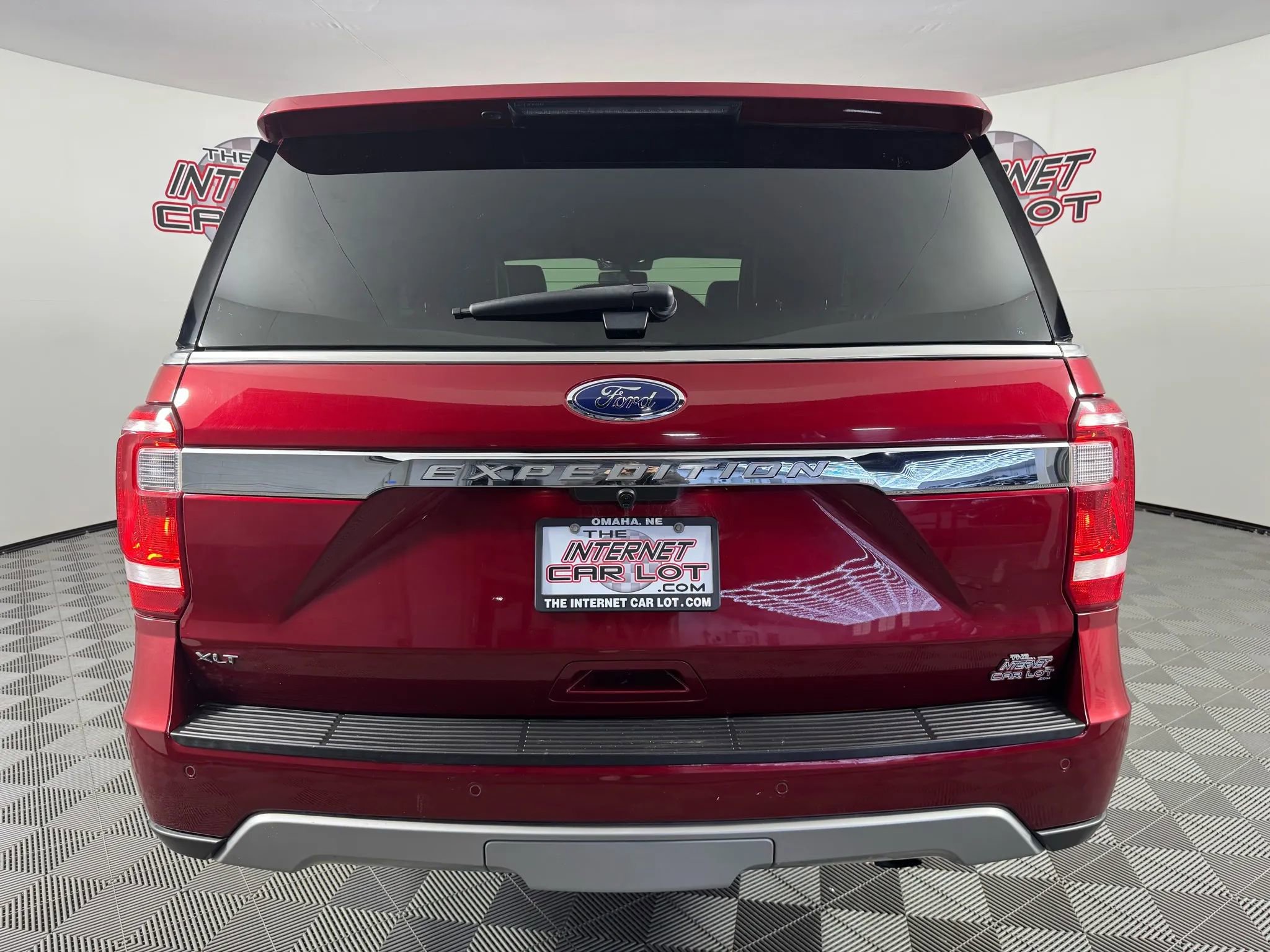 Used 2019 Ford Expedition XLT w/ Equipment Group 201A image 6