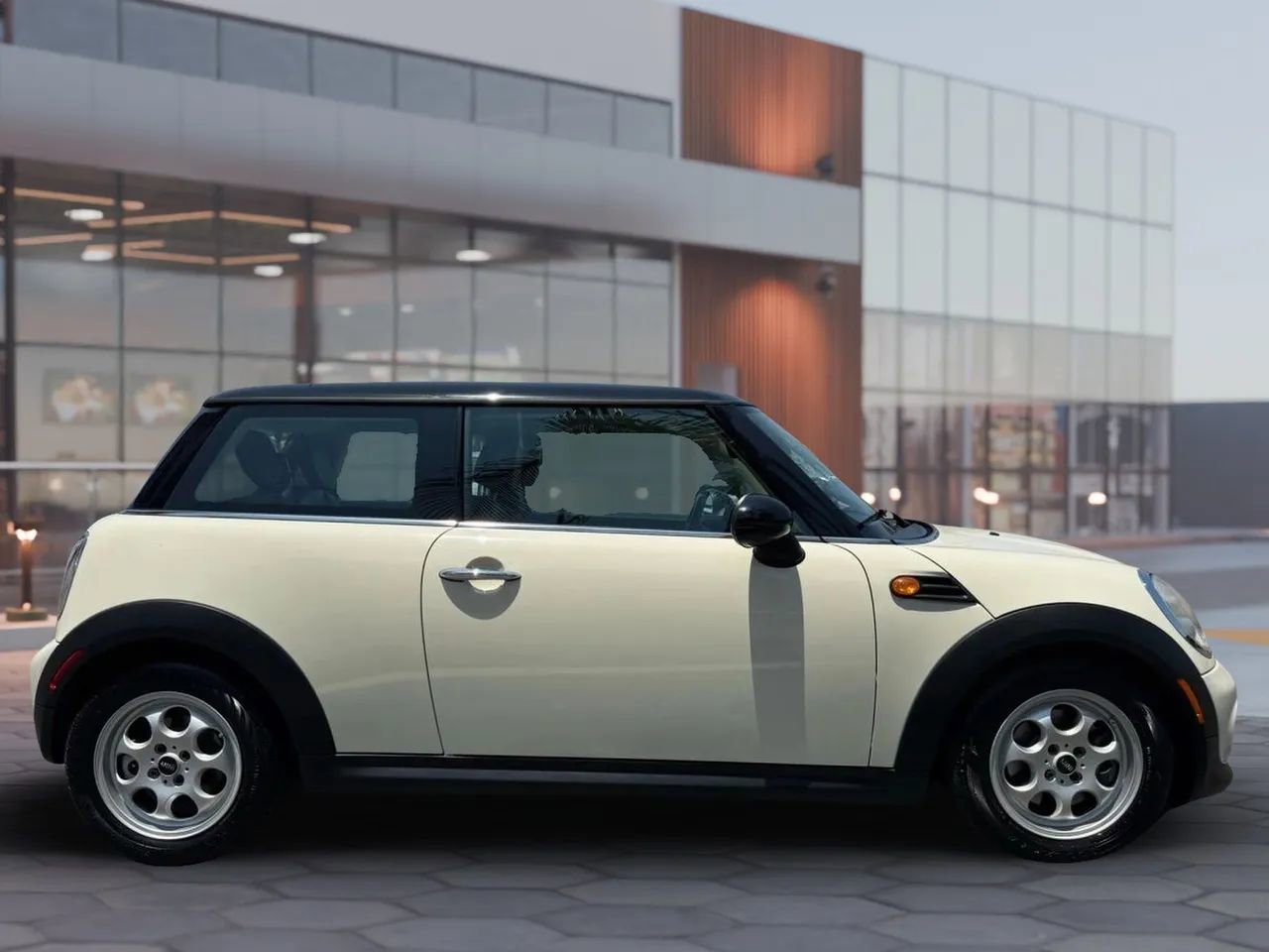 Used 2013 MINI Cooper Hardtop image 7