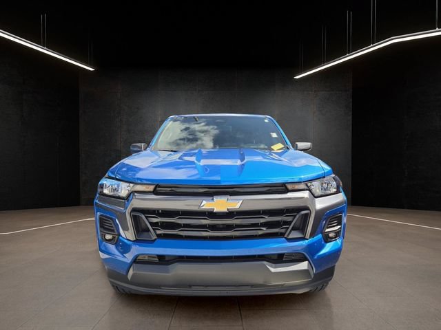 Used 2024 Chevrolet Colorado LT w/ LT Convenience Package RWD image 2