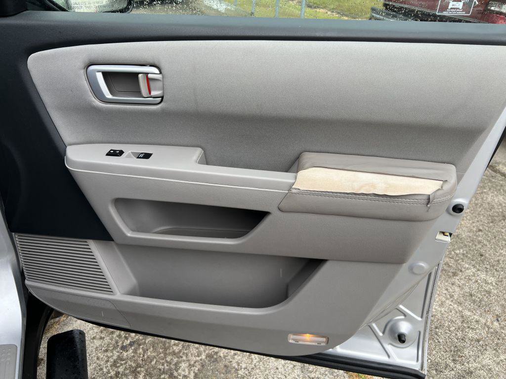 Used 2011 Honda Pilot EX image 18