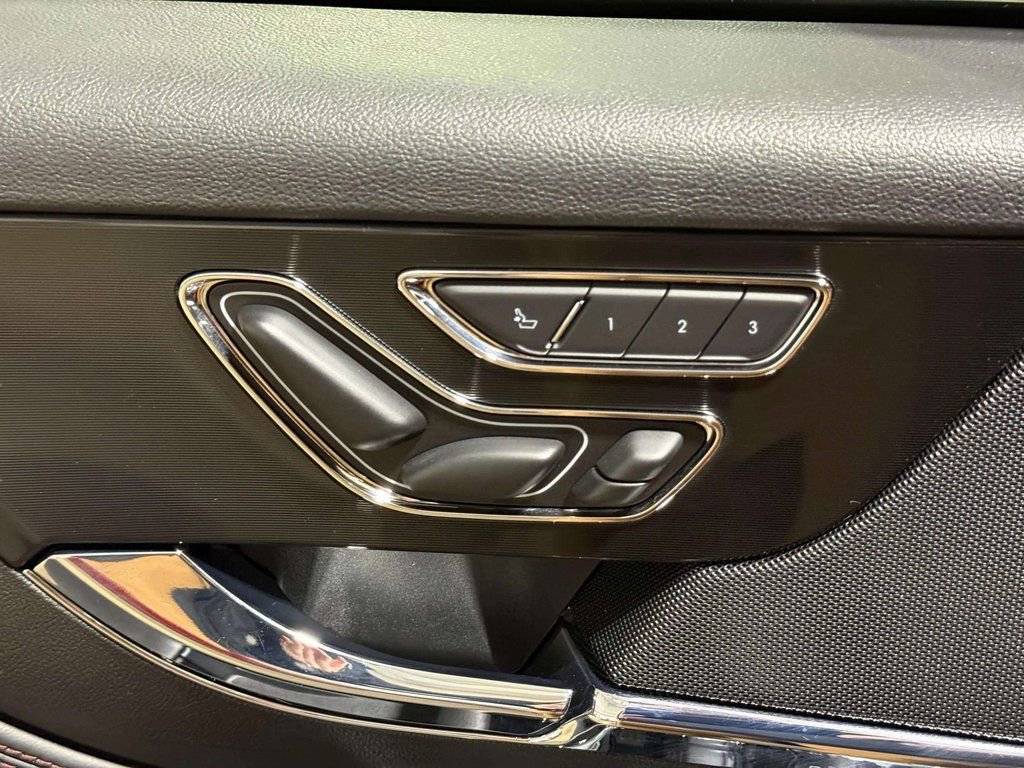 Certified 2023 Lincoln Corsair Reserve w/ Equipment Group 202A image 10