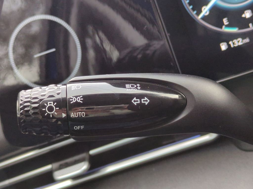 New 2026 Hyundai Elantra Limited image 29