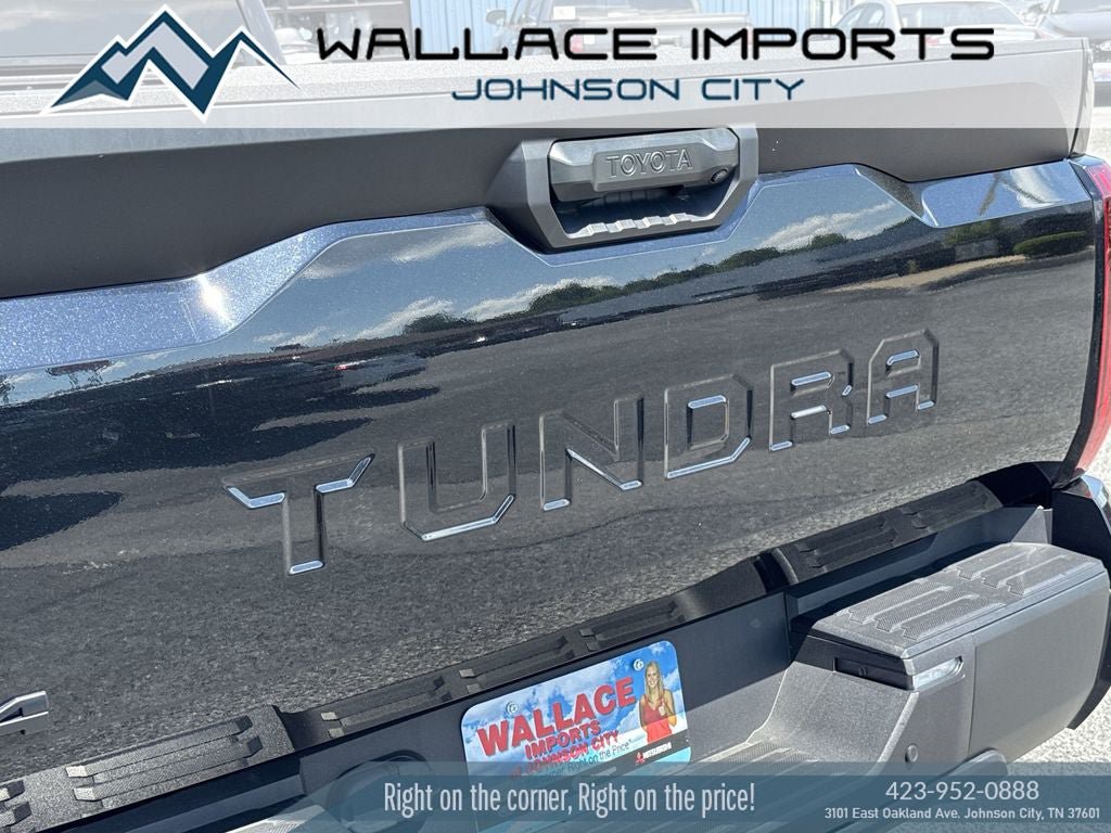 Used 2024 Toyota Tundra SR5 w/ SR5 Premium Package AWD/4WD image 10