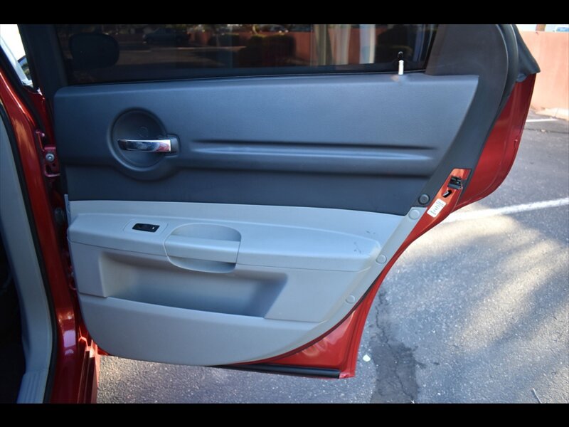 Used 2006 Dodge Magnum SRT8 w/ SRT Option Group I RWD image 26