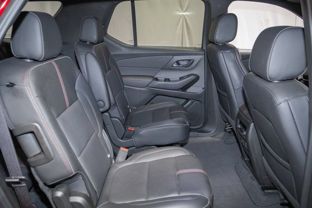 Used 2023 Chevrolet Traverse RS AWD/4WD image 14