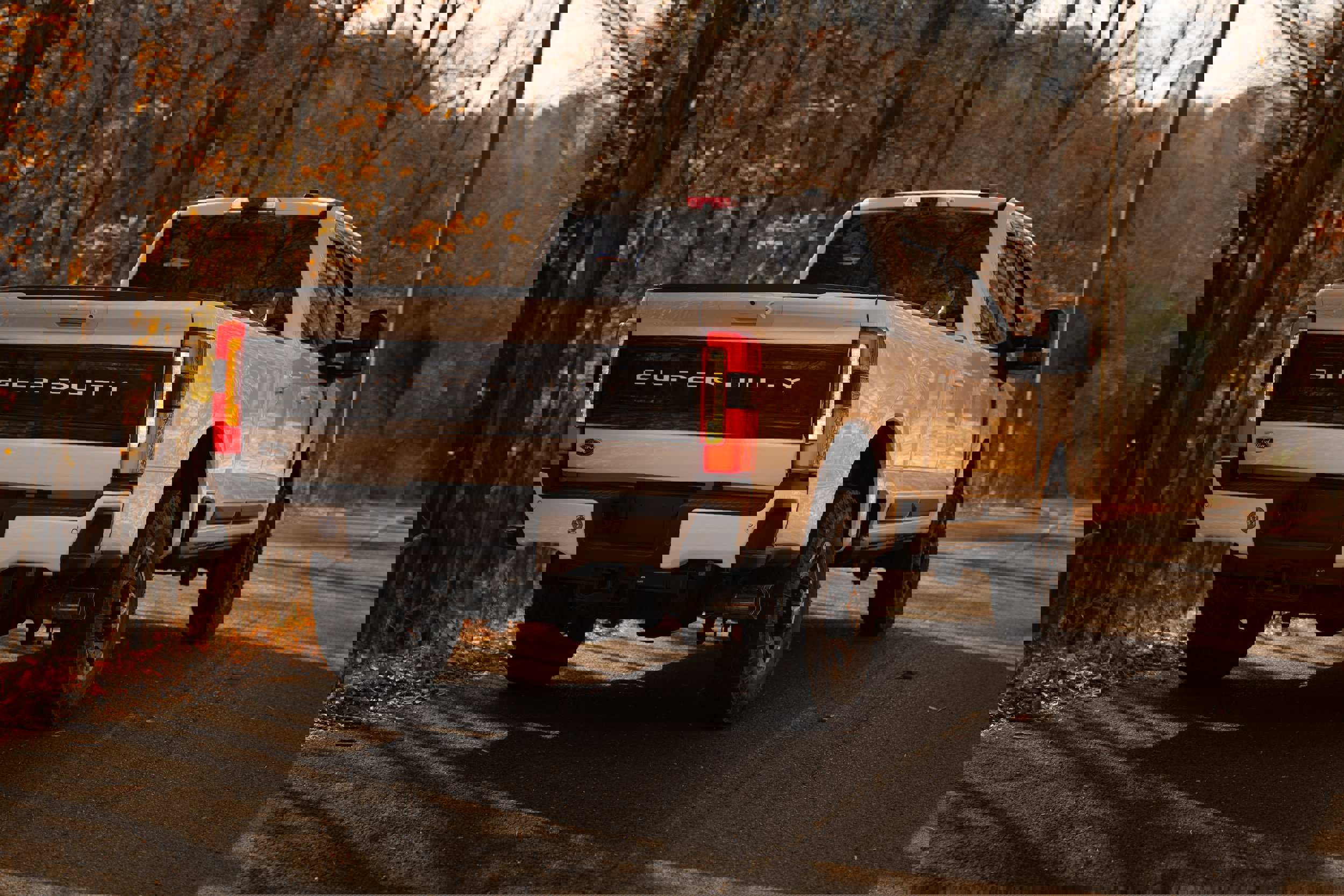 Certified 2025 Ford F250 Platinum w/ Tremor Off-Road Package image 7