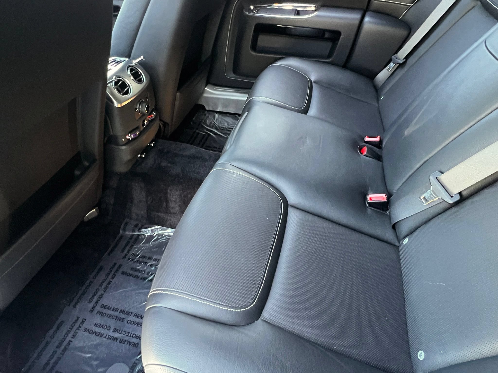 Used 2017 Rolls-Royce Ghost RWD image 19