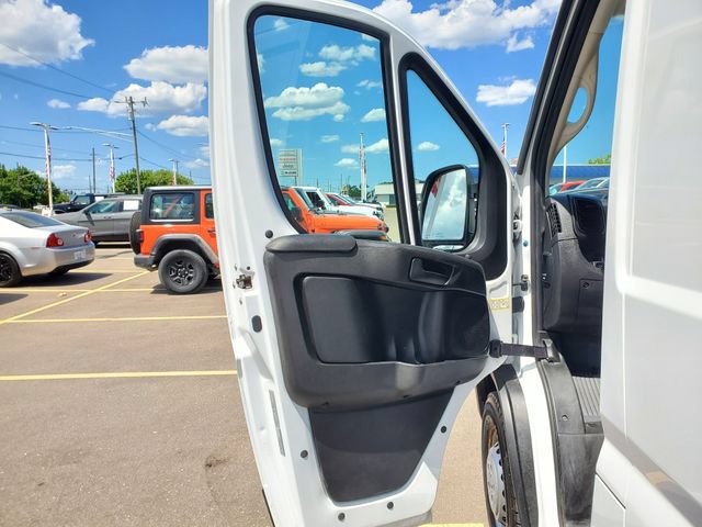 Used 2025 RAM ProMaster 2500 w/ Convenience Group FWD image 7