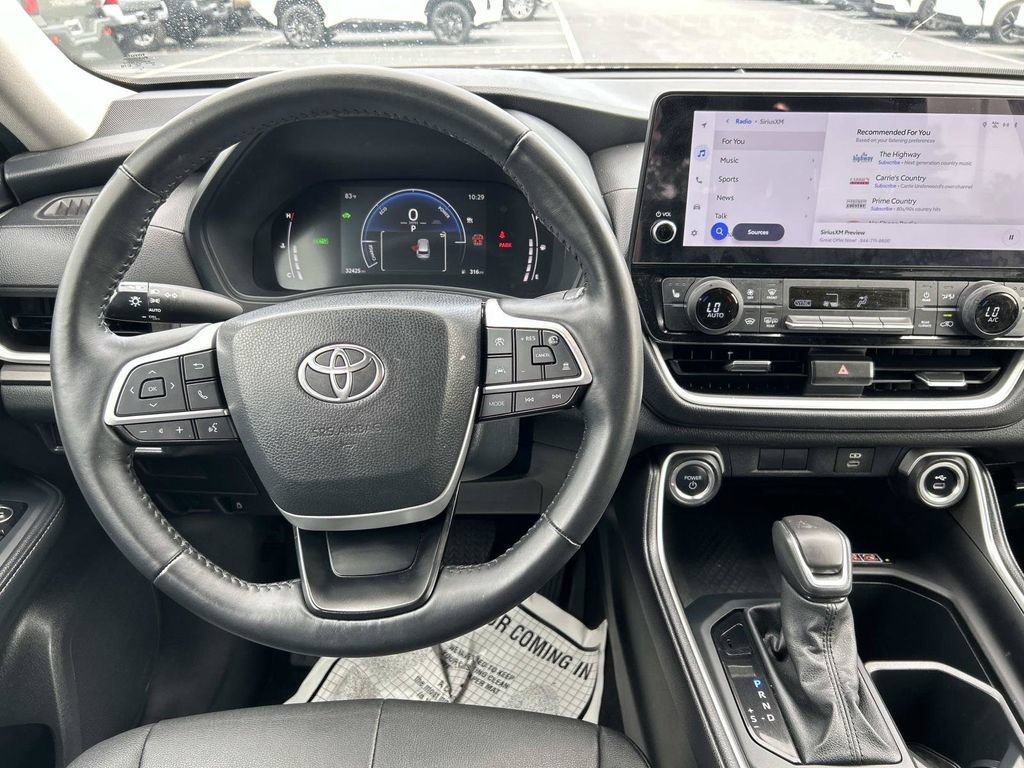 Used 2024 Toyota Grand Highlander XLE FWD image 19