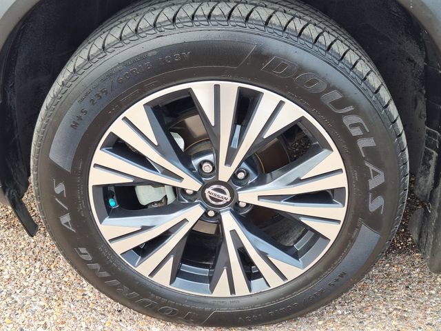Certified 2021 Nissan Rogue SV w/ Premium Package FWD image 33