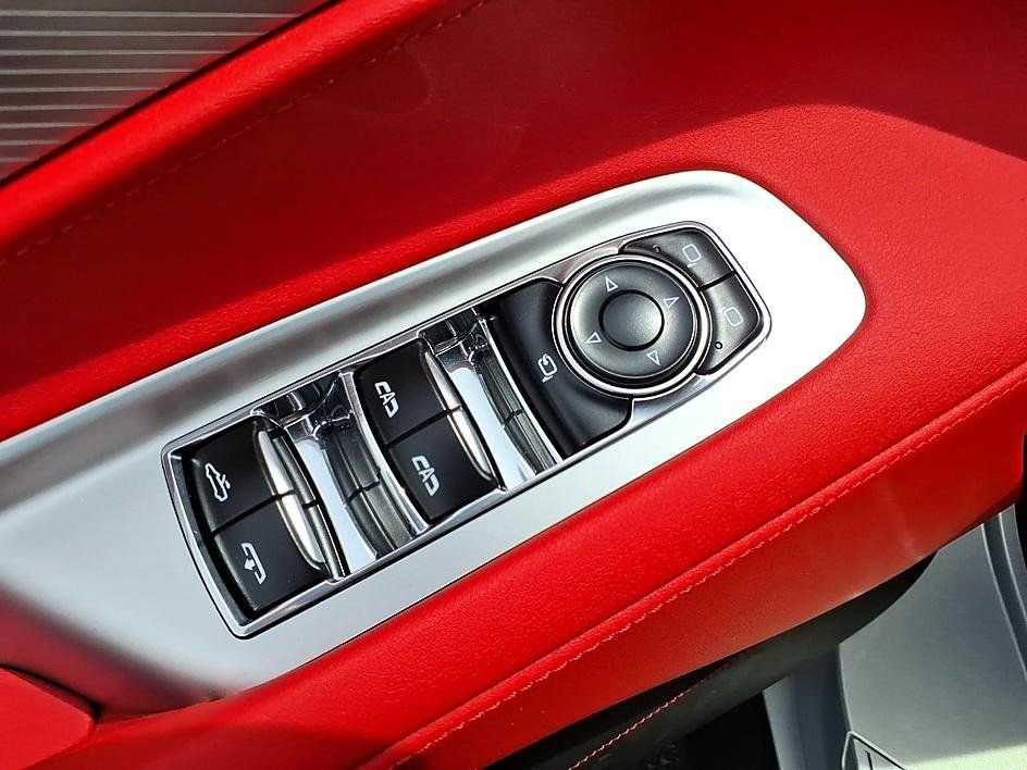 Used 2024 Chevrolet Corvette Stingray Preferred Conv w/ Z51 Performance Package RWD image 13