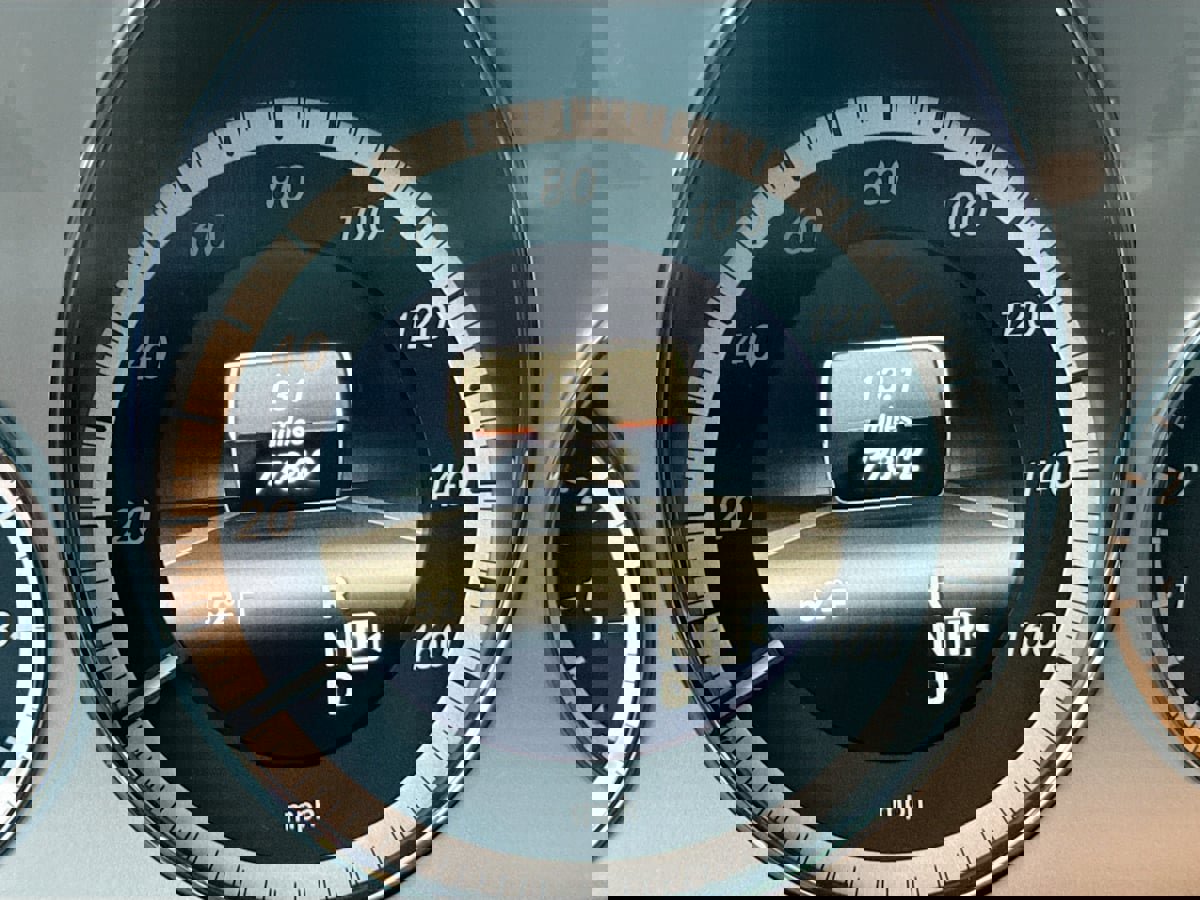 Used 2013 Mercedes-Benz E 350 4MATIC Wagon image 12