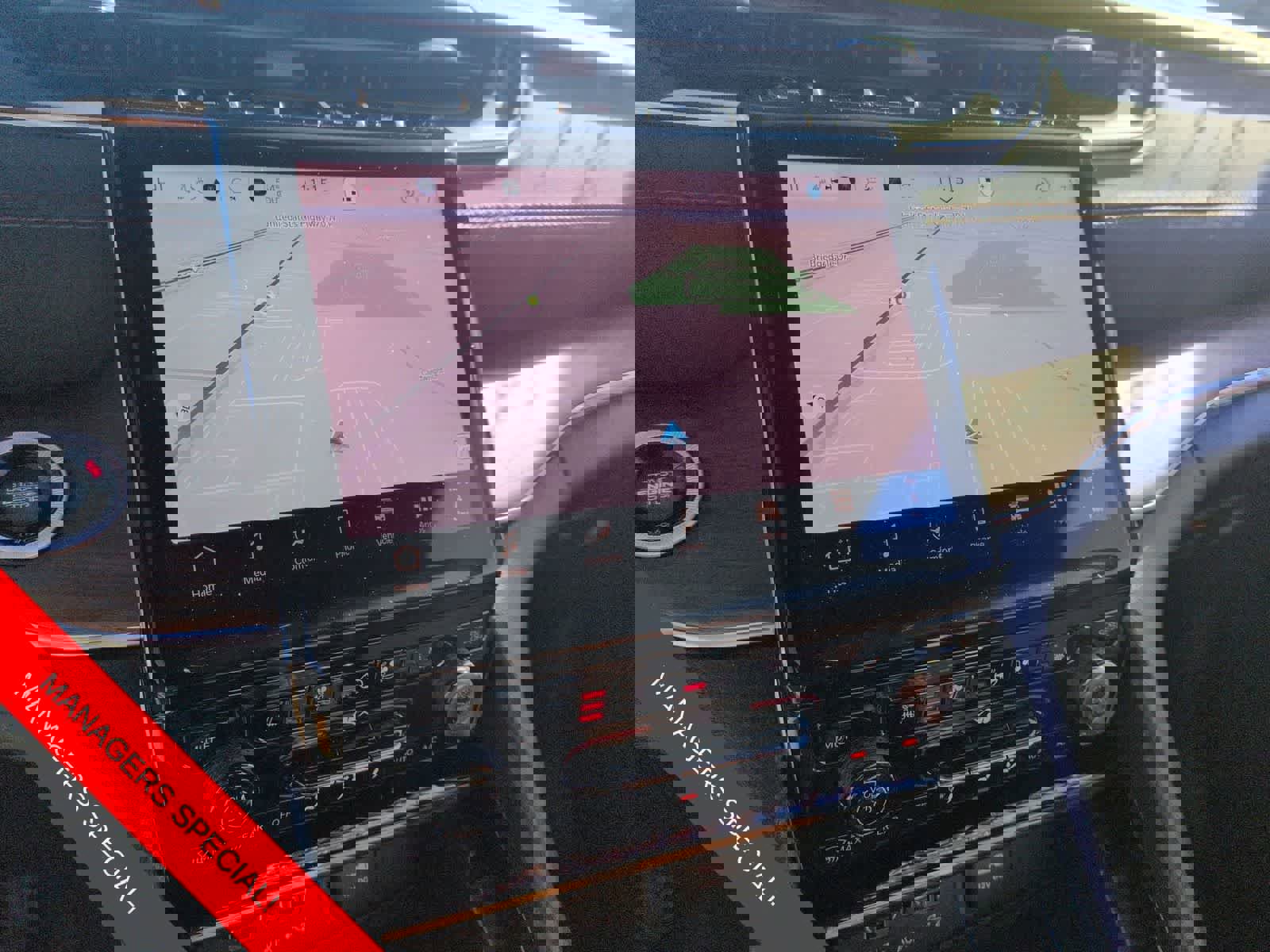 New 2025 Jeep Grand Cherokee Summit w/ Obsidian Package image 28