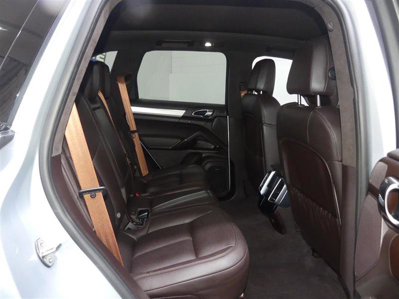 Used 2017 Porsche Cayenne GTS AWD/4WD image 29