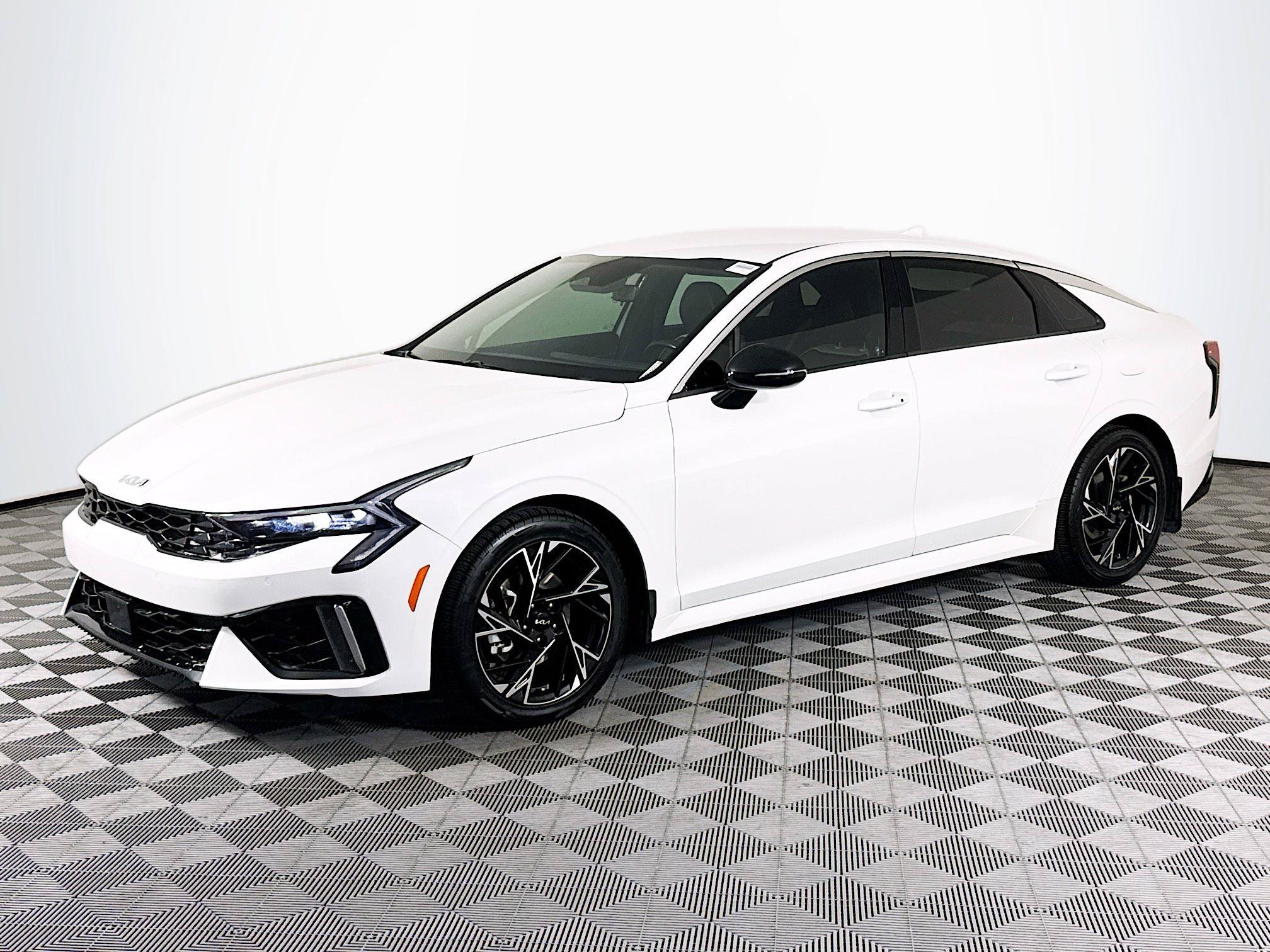 Used 2025 Kia K5 GT-Line AWD/4WD image 37