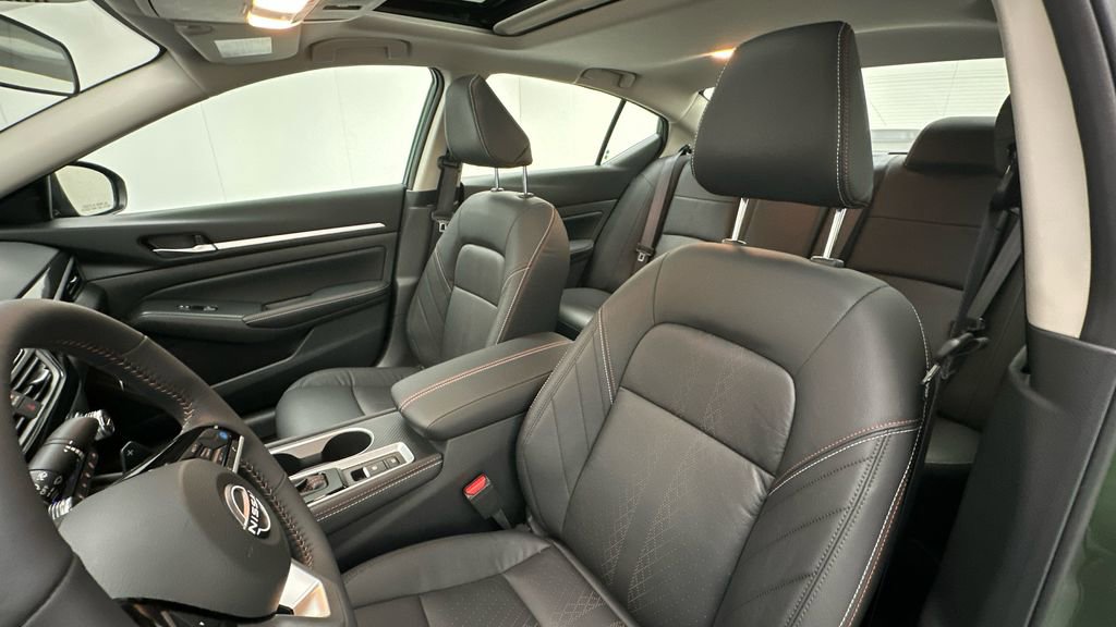 New 2026 Nissan Altima 2.5 SR w/ SR Premium Package AWD/4WD image 9