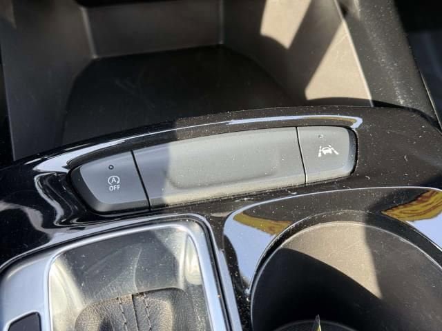 Used 2025 Chevrolet Trax LT FWD image 27