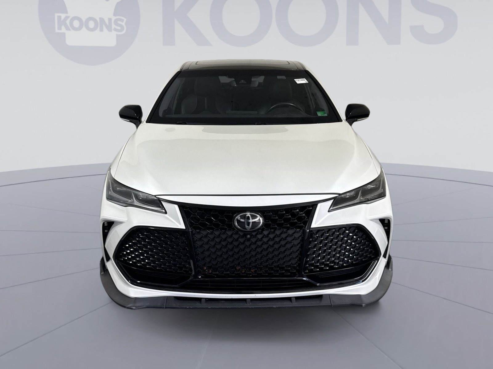 Used 2019 Toyota Avalon Touring w/ Advanced Safety Package FWD image 11