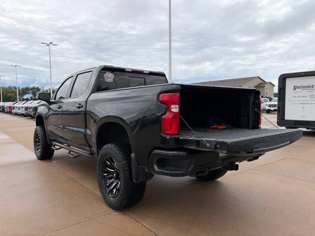 Used 2020 Chevrolet Silverado 1500 LT Trail Boss w/ Midnight Edition AWD/4WD image 5