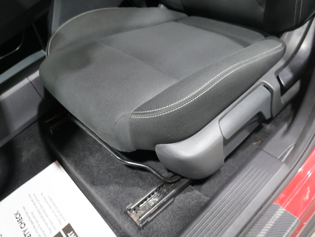 Used 2023 Nissan Rogue S AWD/4WD image 12