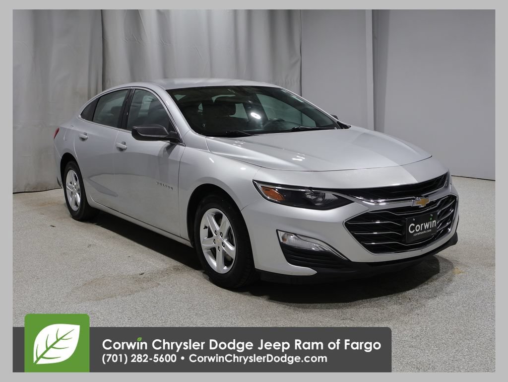 Used 2021 Chevrolet Malibu LS FWD image 1