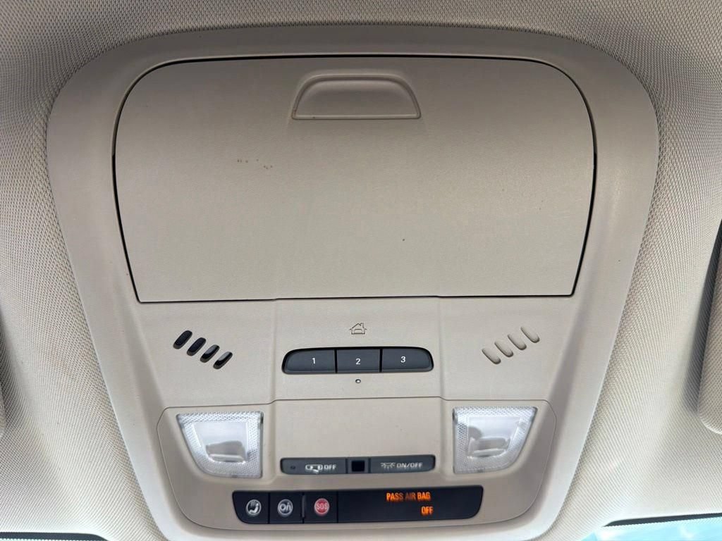 Used 2019 Buick Enclave Essence FWD image 46