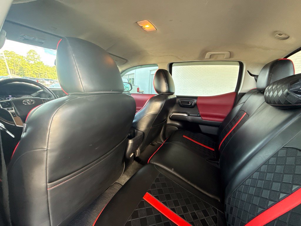 Used 2022 Toyota Tacoma SR5 w/ Technology Package RWD image 42