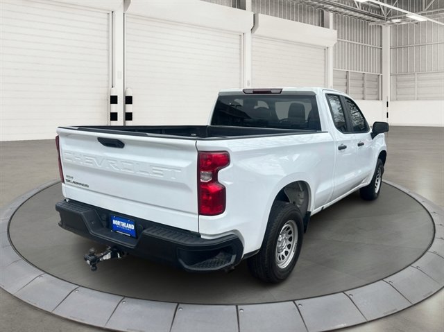 Used 2022 Chevrolet Silverado 1500 W/T w/ Z71 Off-Road Package AWD/4WD image 5