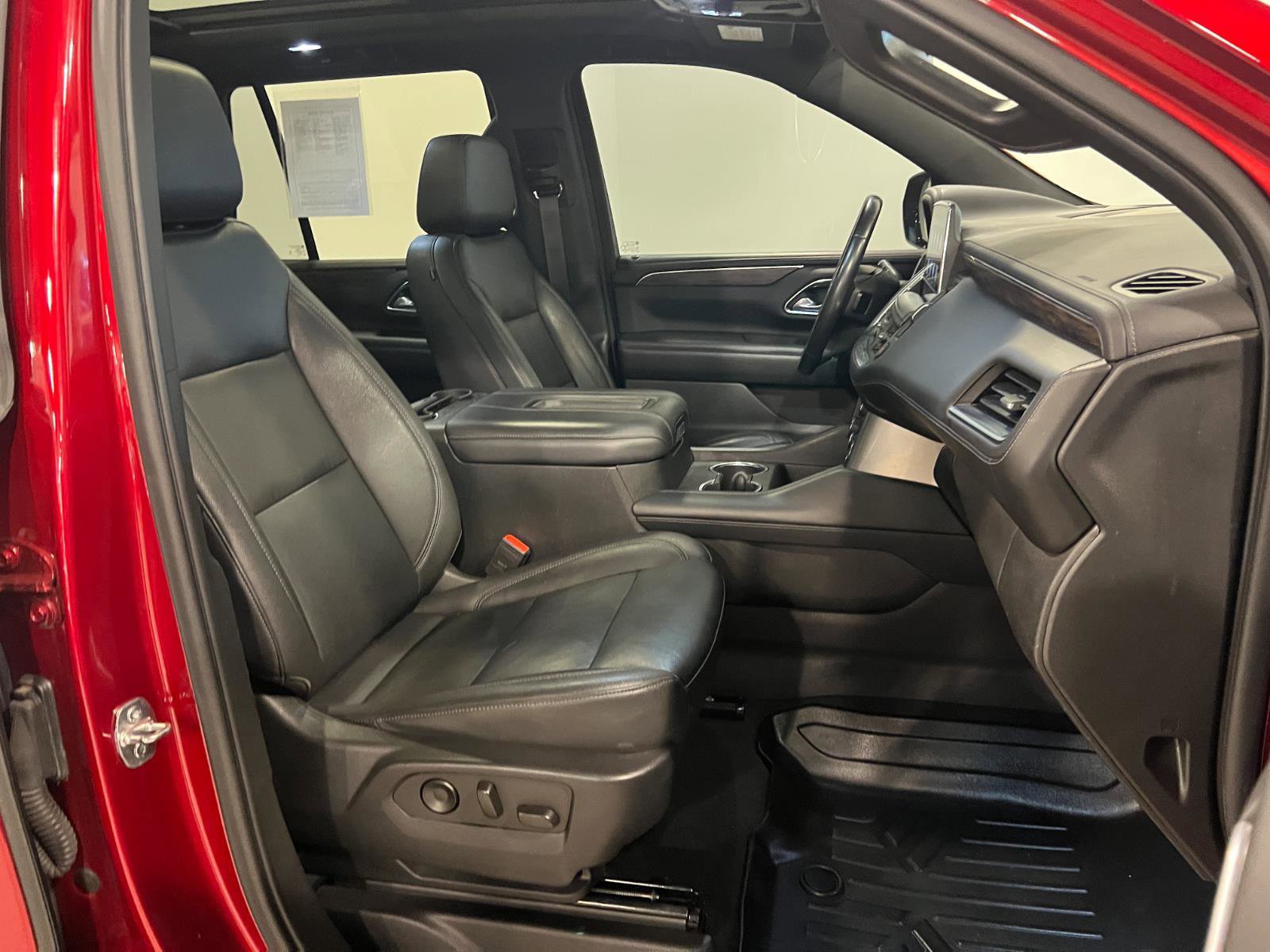 Used 2021 Chevrolet Tahoe Z71 image 40