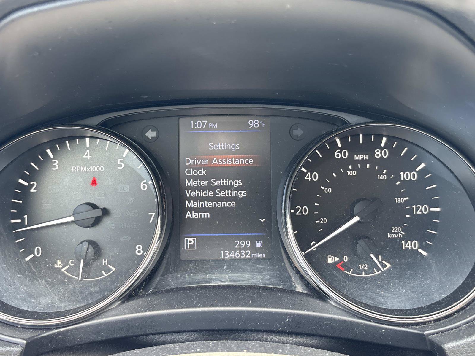 Used 2018 Nissan Rogue SV FWD image 13