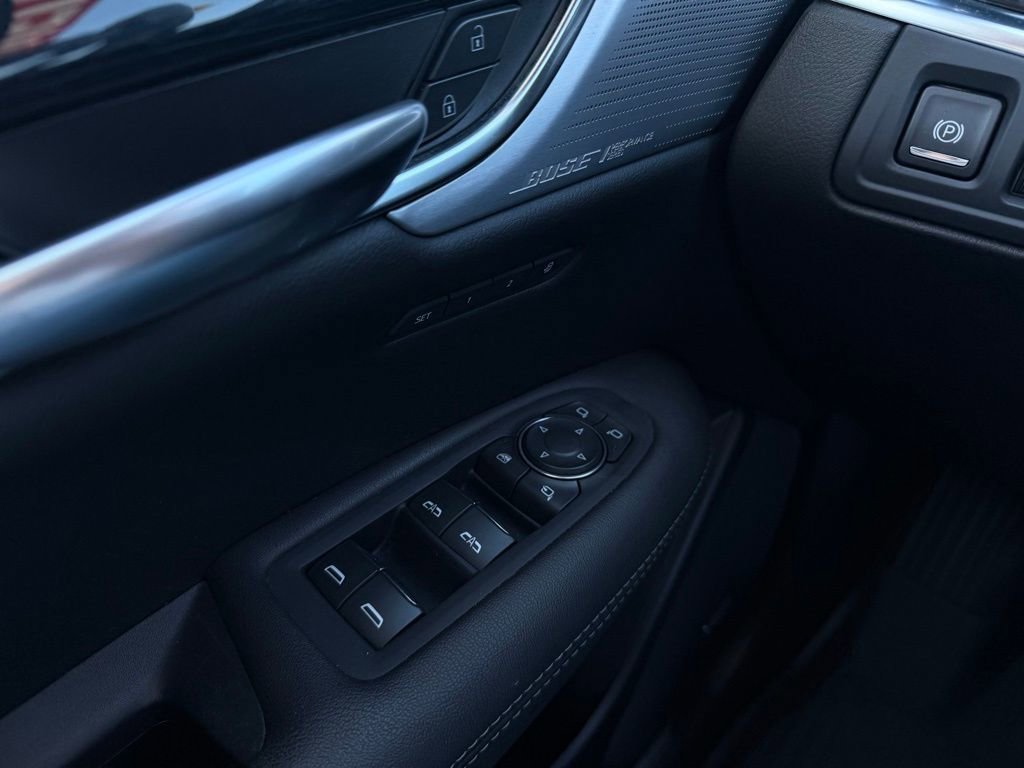 Used 2023 Cadillac XT5 Premium Luxury image 12