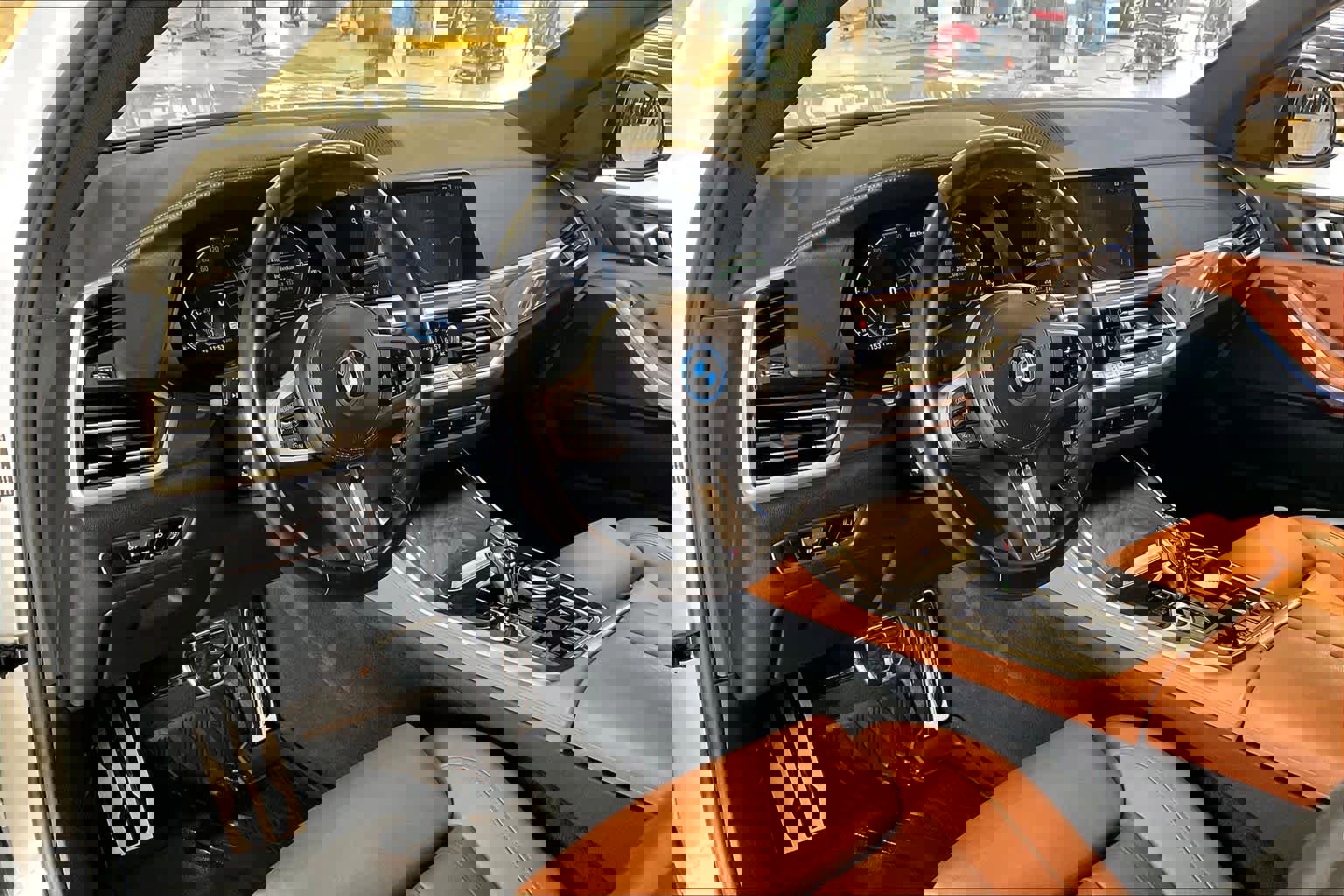 Used 2022 BMW X5 xDrive45e w/ M Sport Package image 16