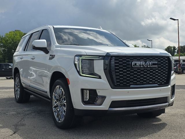 Used 2023 GMC Yukon Denali Ultimate AWD/4WD image 7