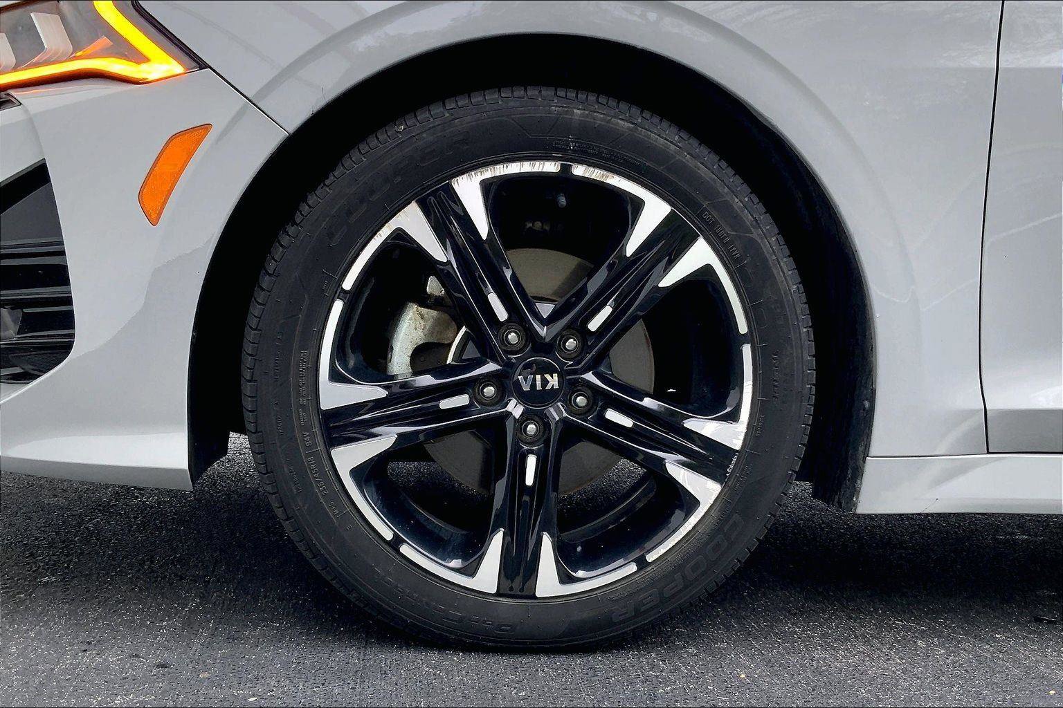 Used 2021 Kia K5 GT-Line AWD/4WD image 9