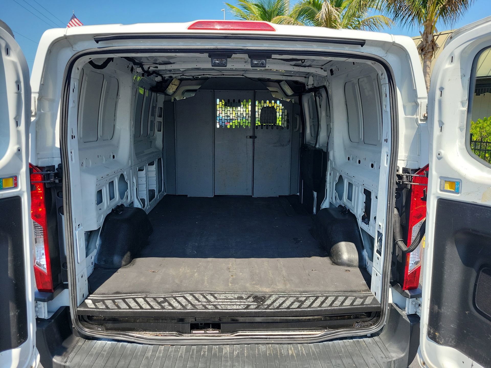 Used 2018 Ford Transit 150 130 Low Roof RWD image 13