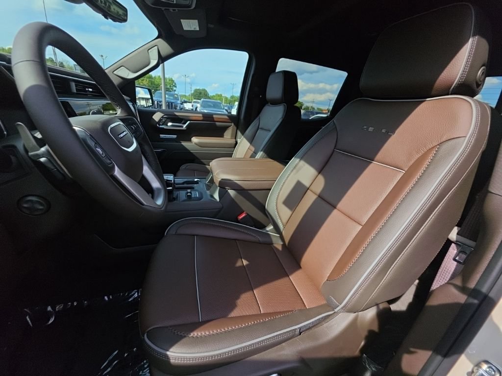New 2026 GMC Sierra 1500 Denali w/ Denali Reserve Package AWD/4WD image 16