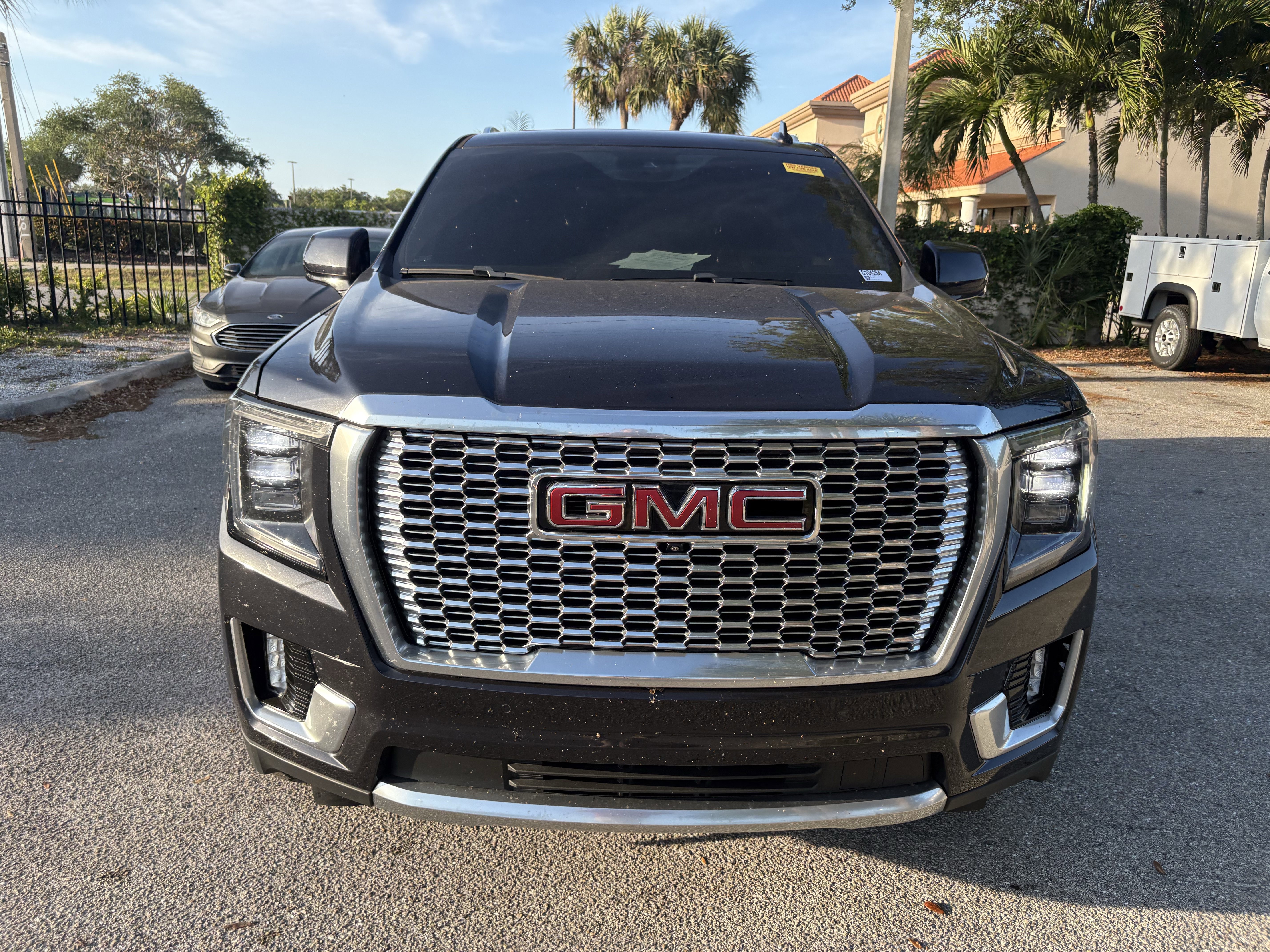 Used 2024 GMC Yukon Denali w/ Advanced Technology Package image 2