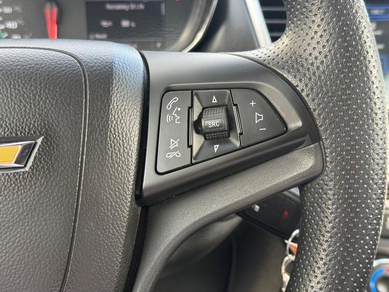 Used 2018 Chevrolet Trax LS image 15