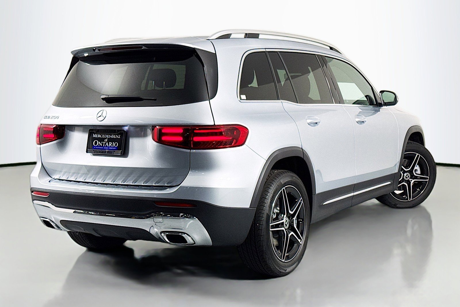 New 2026 Mercedes-Benz GLB 250 image 11