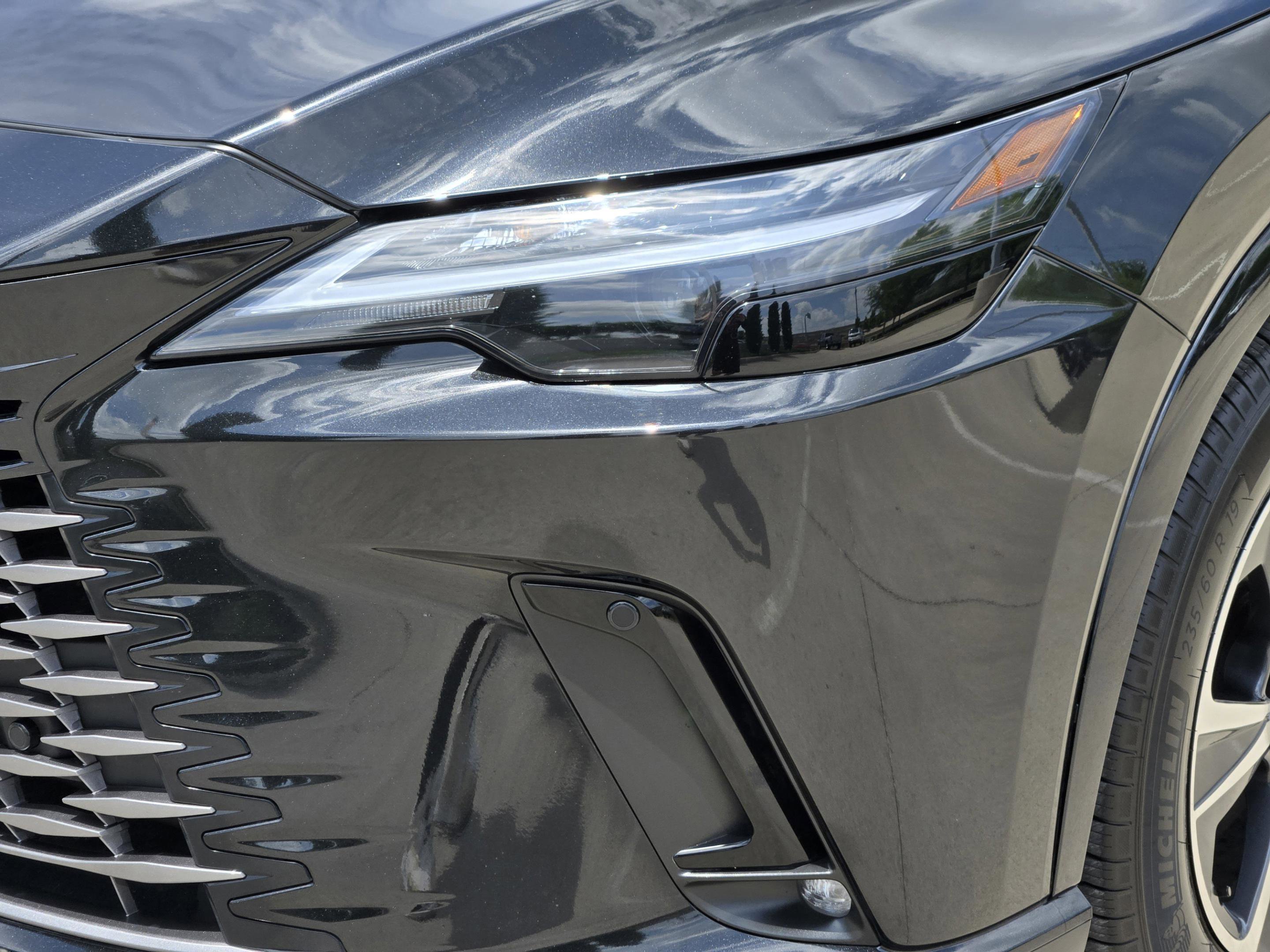 Used 2025 Lexus RX 350 Premium w/ Convenience Package FWD image 33