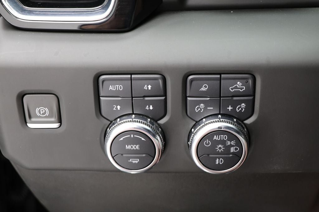 Used 2024 GMC Sierra 1500 Denali w/ Denali Reserve Package AWD/4WD image 40