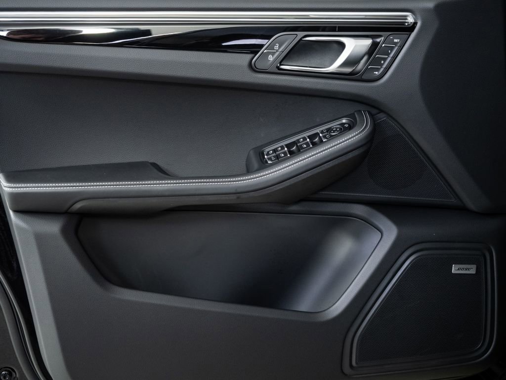 New 2026 Porsche Macan S image 6