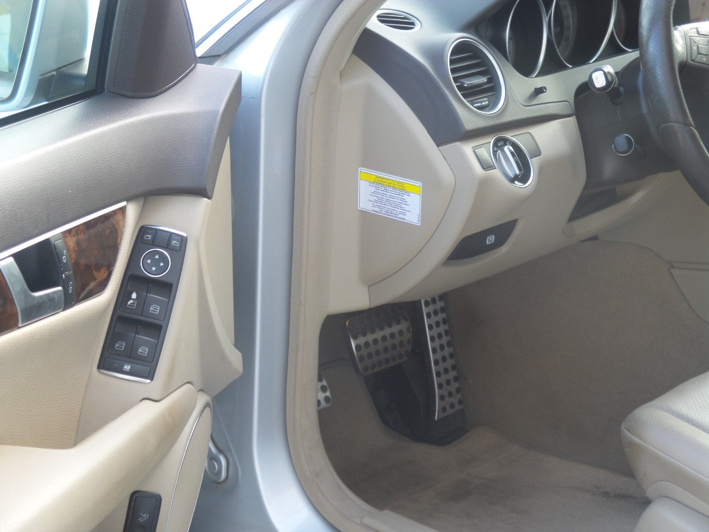 Used 2013 Mercedes-Benz C 250 Sedan image 51