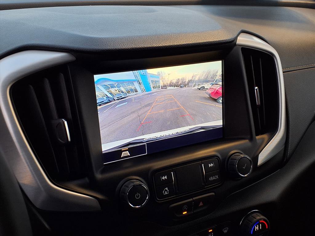 Used 2024 GMC Terrain SLT image 19