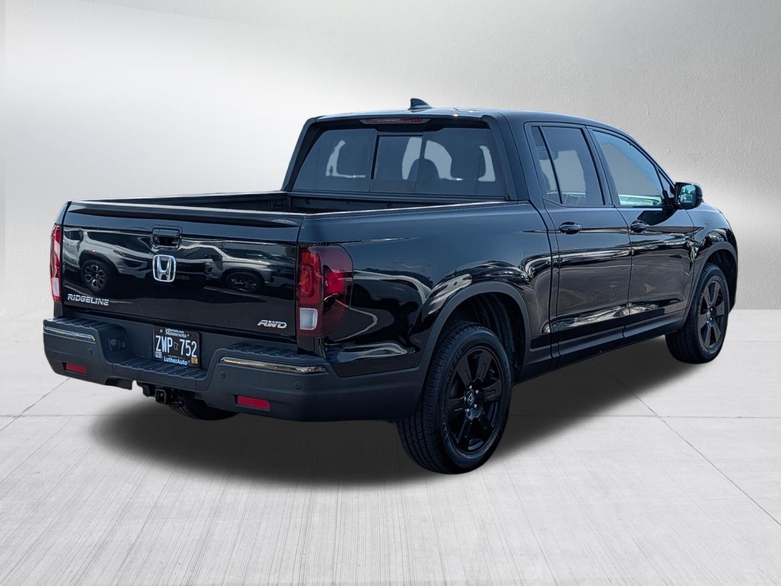 Used 2017 Honda Ridgeline Black Edition image 7