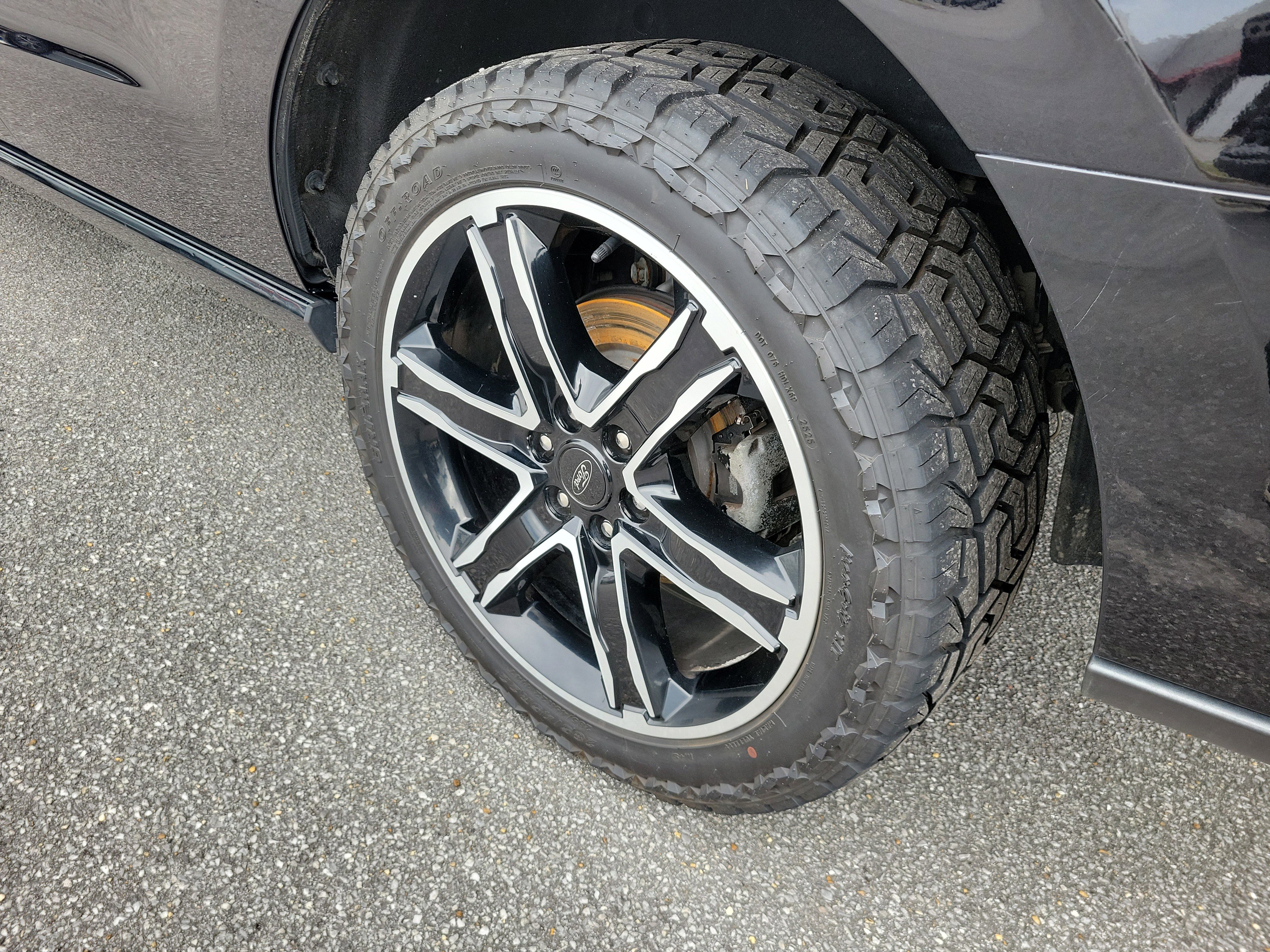 Used 2019 Ford Expedition Limited w/ Equipment Group 303A RWD image 27